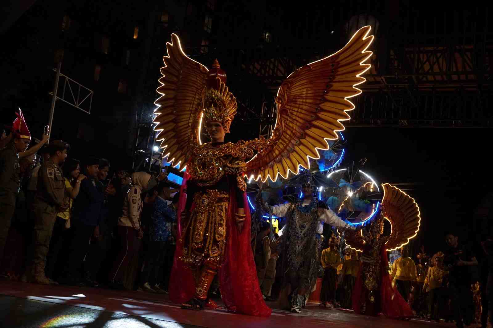 KARNAVAL dan PAWAI BUDAYA RAKERNAS APEKSI XVI