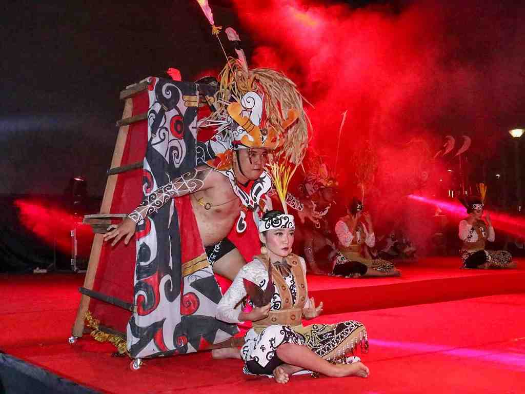 TARI PATURUN SANGIANG 