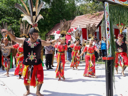 TARIAN SELAMAT DATANG