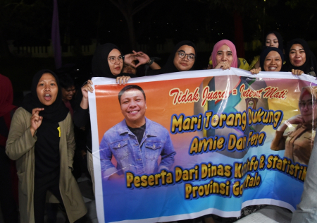 SUPORTER LOMBA VOKALIA