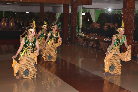 TARI BEKSAN PURO MANGKUNEGARAN