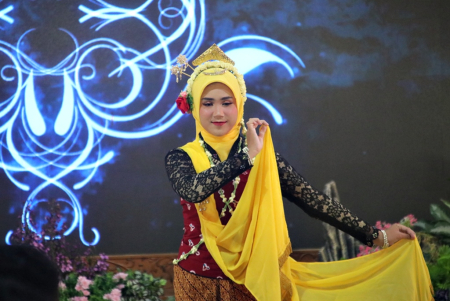 TARI GAMBYONG