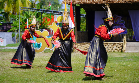 TARI KIPAS