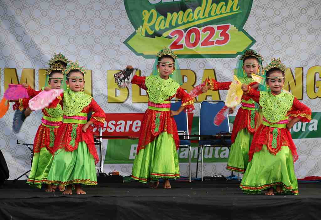 TARI KREASI NIRMALA