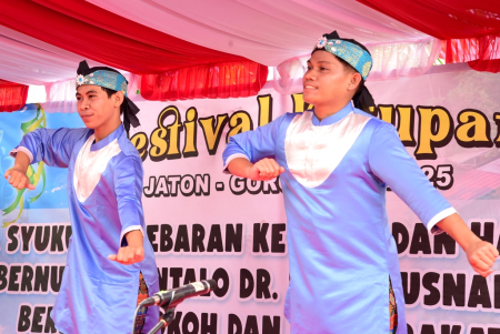 TARI DANA-DANA JATON