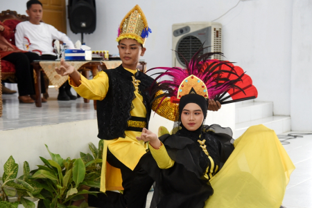 TARI KARAWO