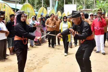 TARI LONGGO