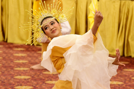 TARI SARONDE