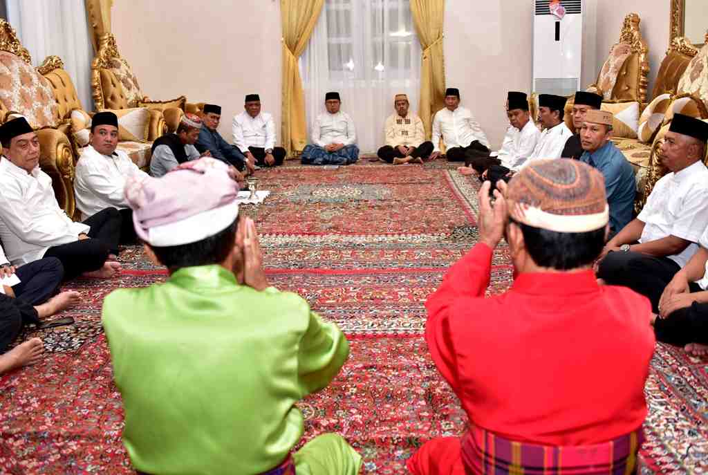 UPACARA ADAT TONGGEYAMO