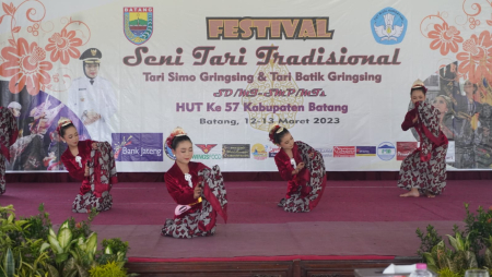TARI BATIK GRINGSING