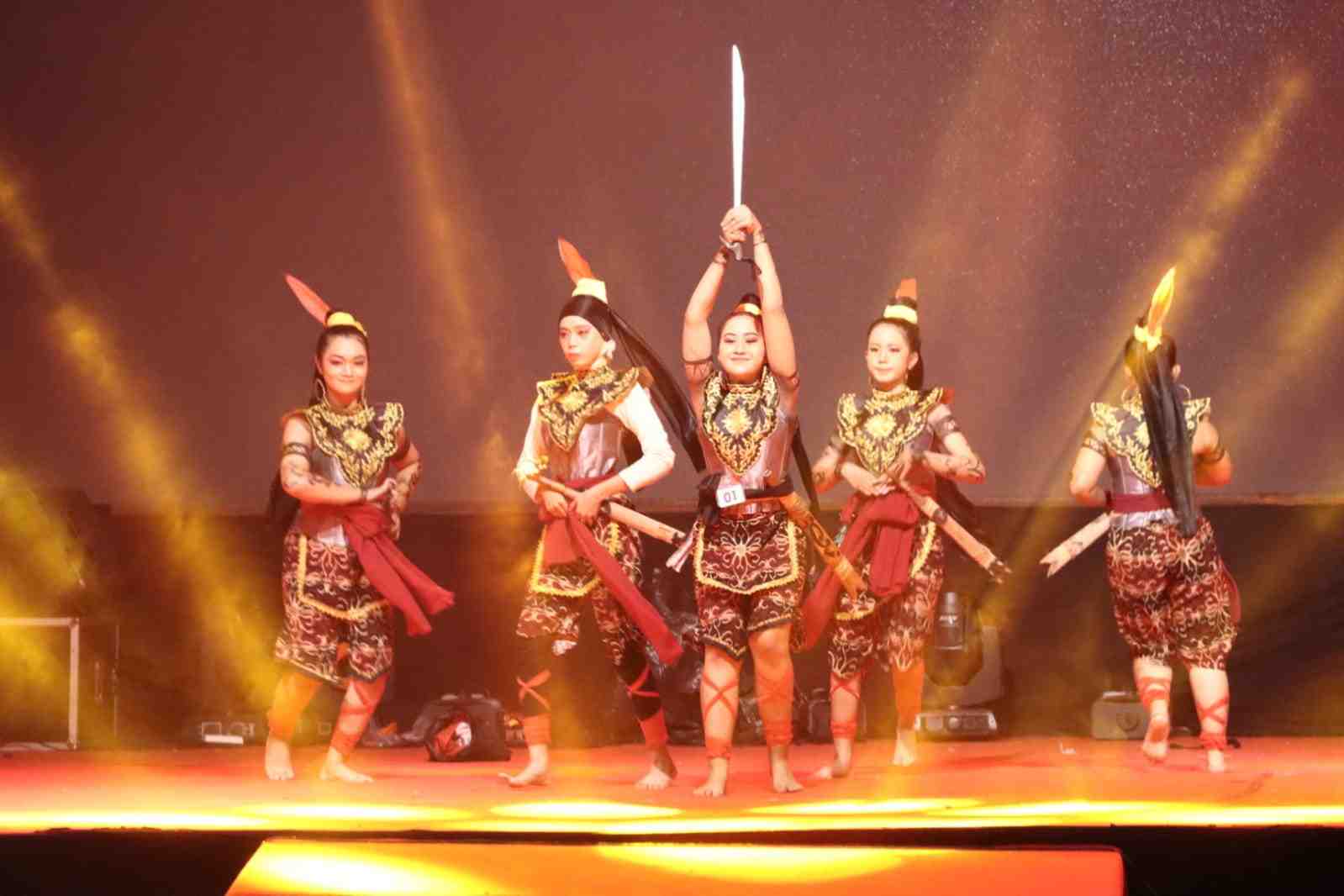 TARI NYAI BALAU
