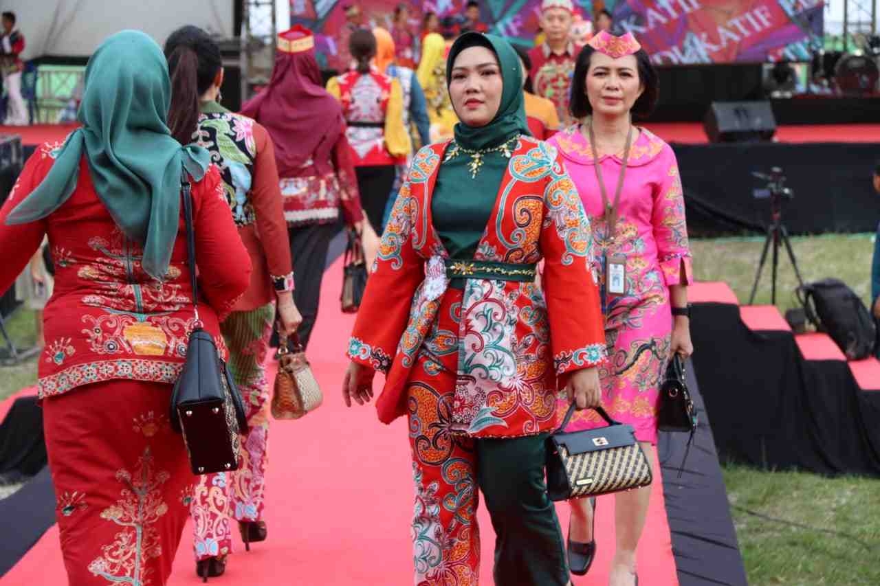 FASHION SHOW KATEGORI ASN