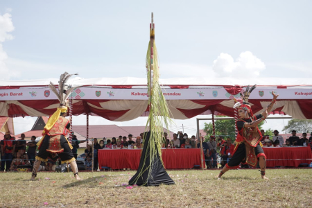 LAWANG SAKEPENG