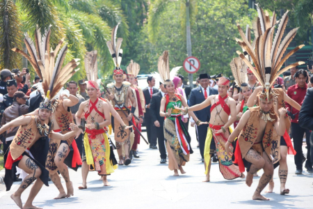 IRING IRINGAN TARIAN DADAS 