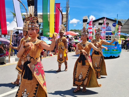 PAWAI KARNAVAL BUDAYA FBIM 2025
