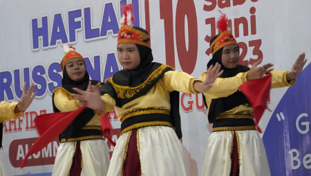 TARI SALAI DUMAI