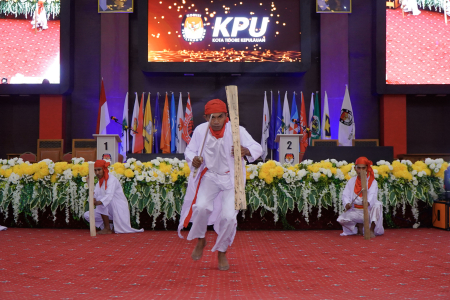TARIAN KAPITA UTO SALAWAKU
