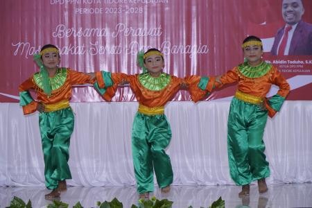 TARI DANA-DANA