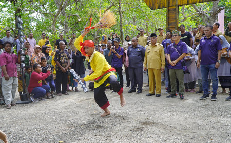 TARI PENYAMBUTAN