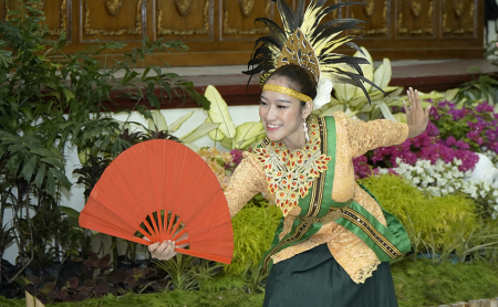 TARI KIPAS TIDORE