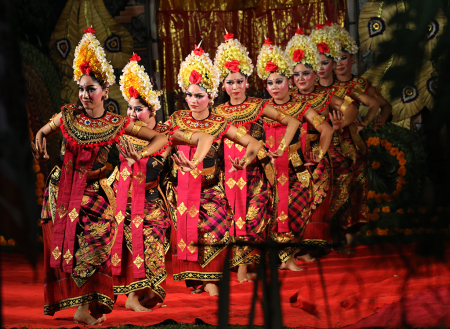 PENARI SISYA