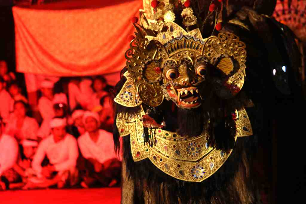 TARI BARONG