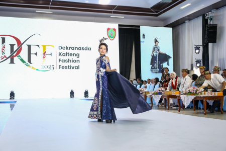 PESONA BATIK KALTENG