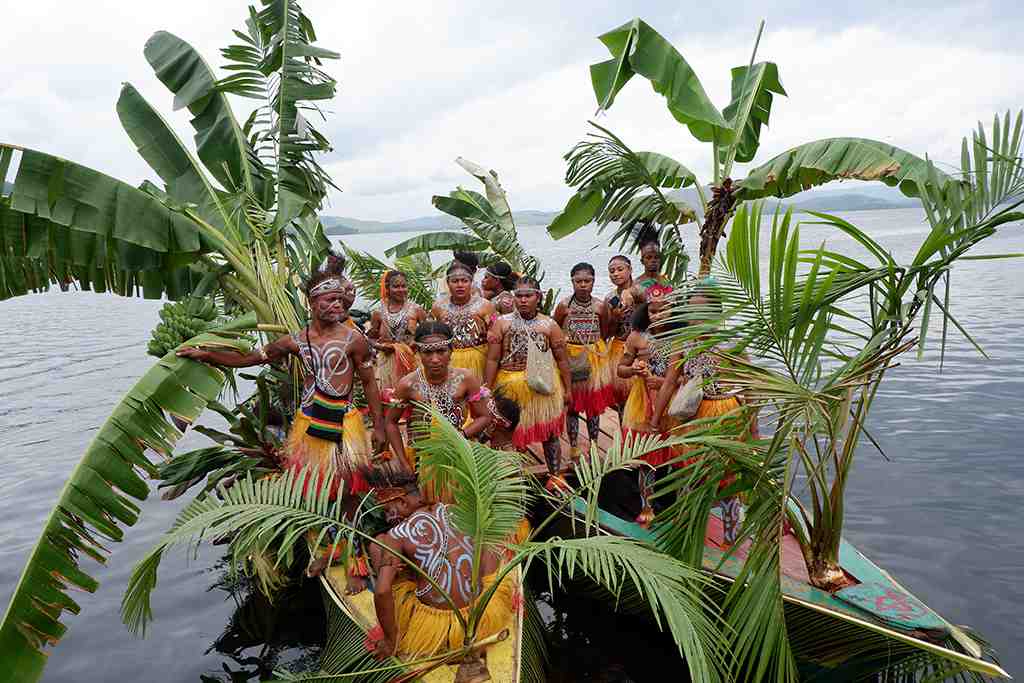FESTIVAL DANAU SENTANI PAPUA