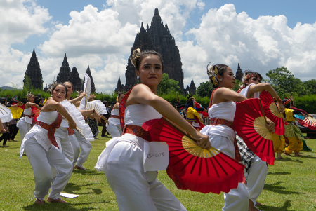 JOGJA MENARI II