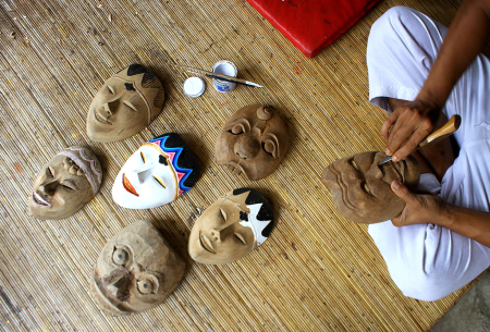 KERAJINAN TOPENG BANJAR
