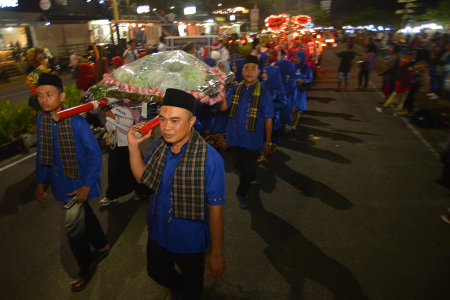 PAWAI TELONG-TELONG PADANG