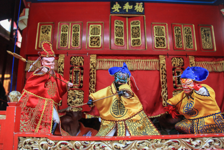 PEMENTASAN WAYANG POTEHI DI SEMARANG