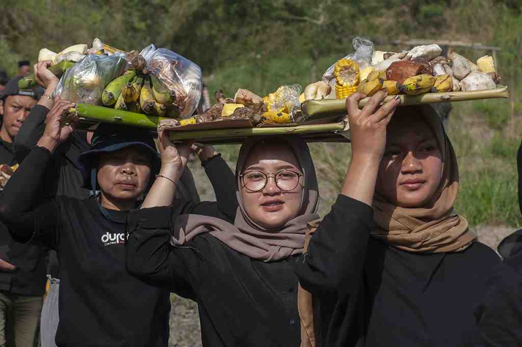 RITUAL PAGER BANYU GUNUNG MERAPI