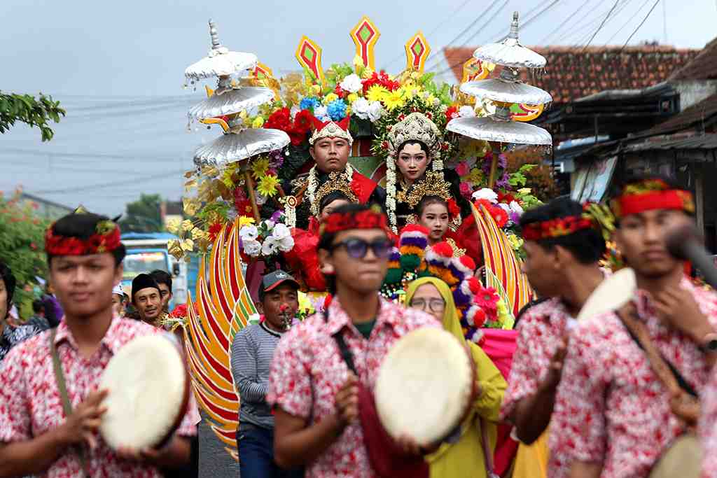TRADISI PENGANTIN SUKU OSING