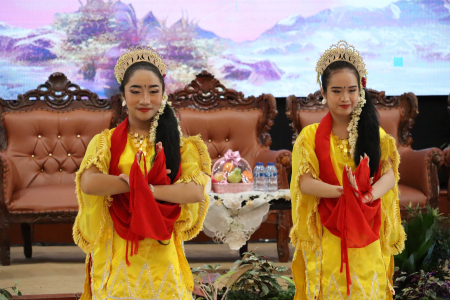 TARI BAKSA KEMBANG