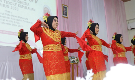TARI DANA-DANA