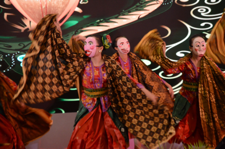 TARI TOPENG KREASI