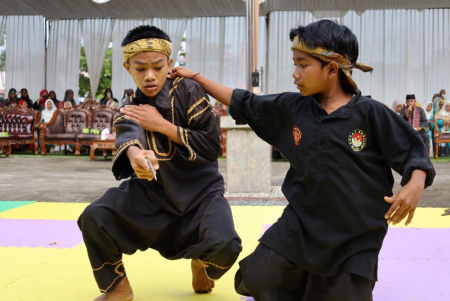 SILEK HARIMAU LALOK