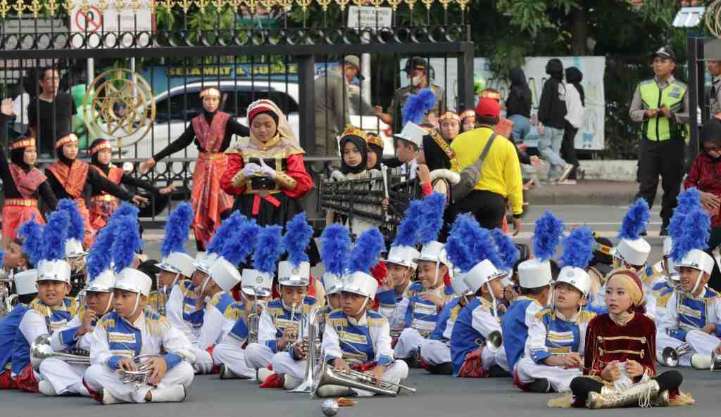 PARADE SURYA SENJA  