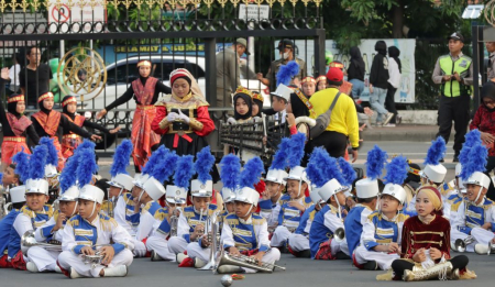 PARADE SURYA SENJA  