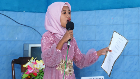 BACA PUISI
