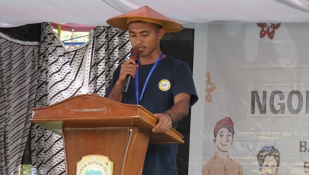 TUMBUHKAN SOLIDARITAS ANTAR PEMUDA