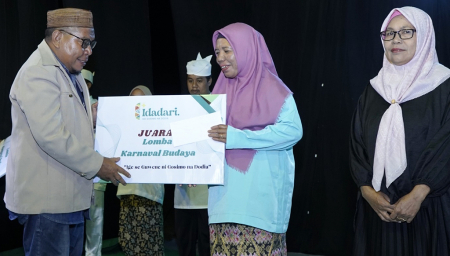 MENJAGA ADAT SENI DAN BUDAYA
