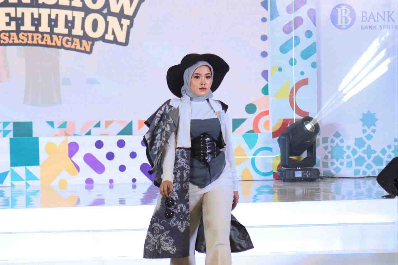 MOTIF KAMBANG TAMPUK MANGGIS
