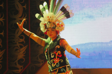 TARI PUNAN LETO