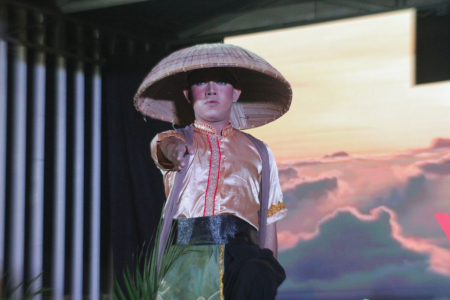 LOMBA TUNGGAL TARI KONTEMPORER