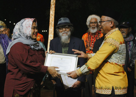 ANUGERAH SENI BUDAYA BIDANG PROMOSI DAN DIPLOMASI KEBUDAYAAN