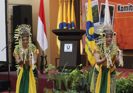 TARI BAKSA KEMBANG