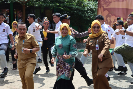 MENARI TARI JAPIN