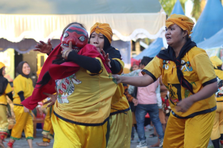 KESENIAN KHAS BARITO KUALA
